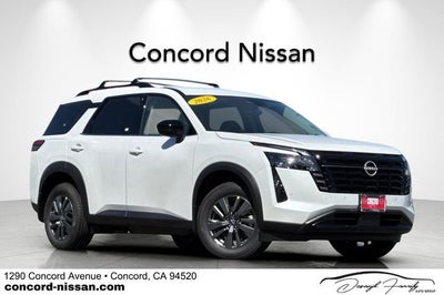 2026 Nissan Pathfinder SV
