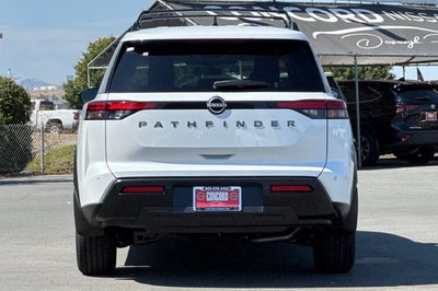 2026 Nissan Pathfinder SV