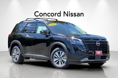 2026 Nissan Pathfinder SL