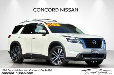 2023 Nissan Pathfinder Platinum
