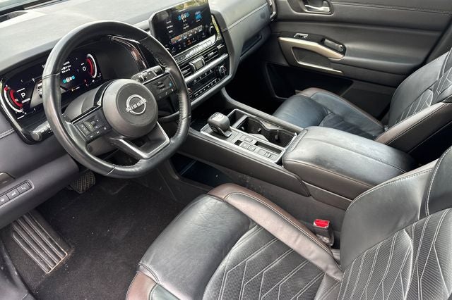 2023 Nissan Pathfinder Platinum PLAINUM