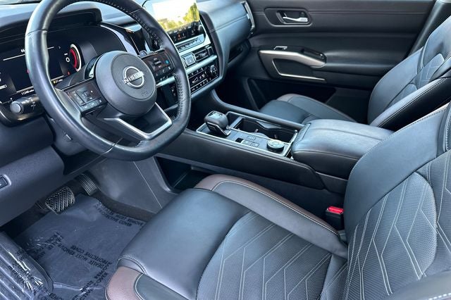 2025 Nissan Pathfinder Platinum PLATINUM 4WD