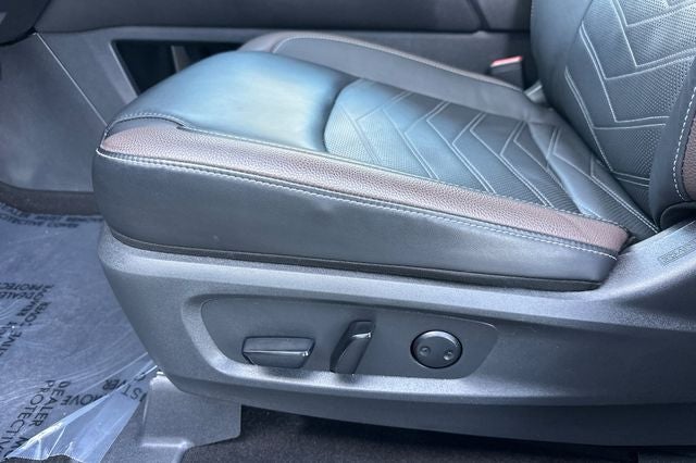 2025 Nissan Pathfinder Platinum PLATINUM 4WD