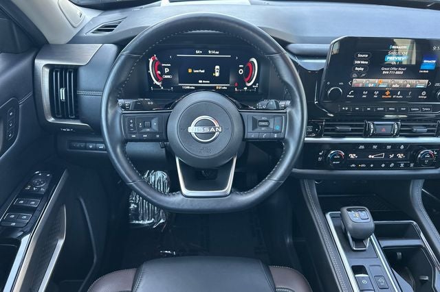 2025 Nissan Pathfinder Platinum PLATINUM 4WD