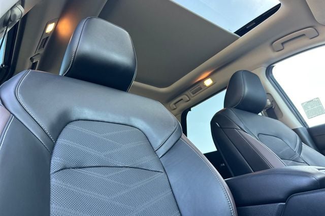 2025 Nissan Pathfinder Platinum PLATINUM 4WD