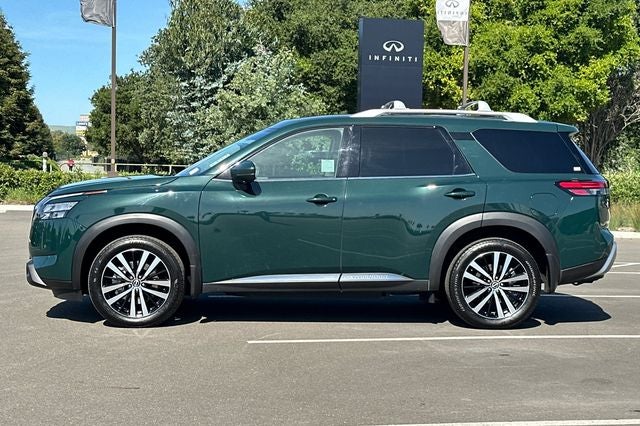 2025 Nissan Pathfinder Platinum PLATINUM 4WD