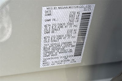 2025 Nissan Pathfinder Platinum