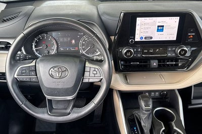 2024 Toyota Highlander XLE XLE