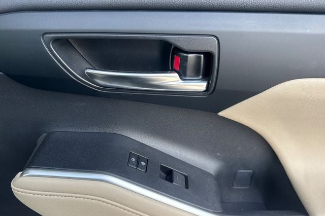 2024 Toyota Highlander XLE XLE