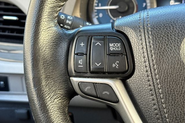 2020 Toyota Sienna XLE 7 Passenger