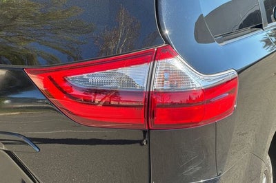 2020 Toyota Sienna XLE 7 Passenger