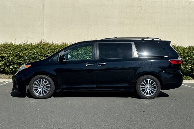 2020 Toyota Sienna XLE 7 Passenger