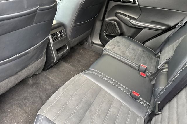 2024 Mitsubishi Outlander SE SE