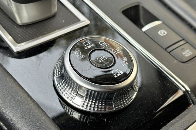 2024 Mitsubishi Outlander SE SE