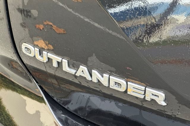 2024 Mitsubishi Outlander SE SE