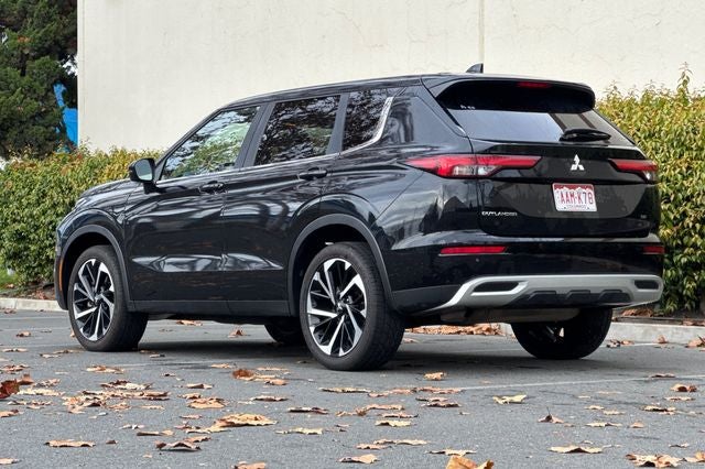 2024 Mitsubishi Outlander SE SE