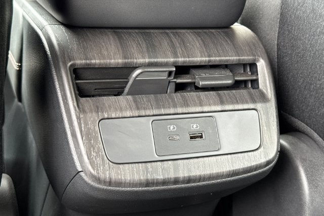 2023 Nissan Ariya VENTURE+
