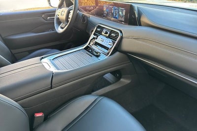 2026 Nissan Armada SV