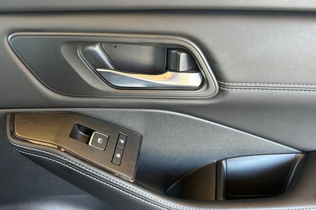 2025 Nissan Rogue SL AWD PREMIUM & TECH PKG