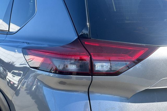 2025 Nissan Rogue SL AWD PREMIUM & TECH PKG