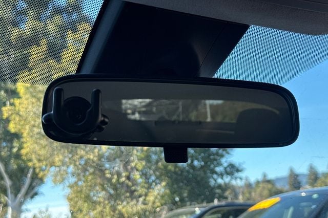 2022 Toyota Prius LE LE FWD