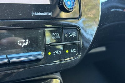 2022 Toyota Prius LE LE FWD