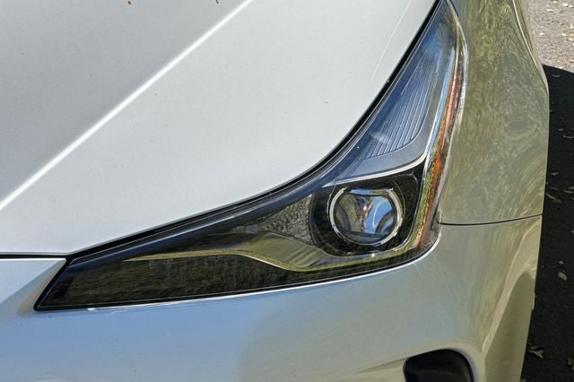 2022 Toyota Prius LE LE FWD