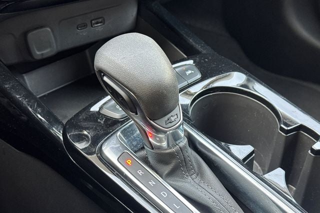 2025 Chevrolet Trax LT LT