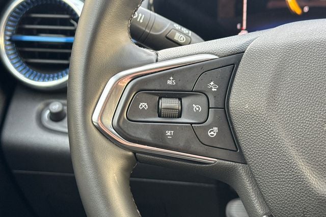 2025 Chevrolet Trax LT LT