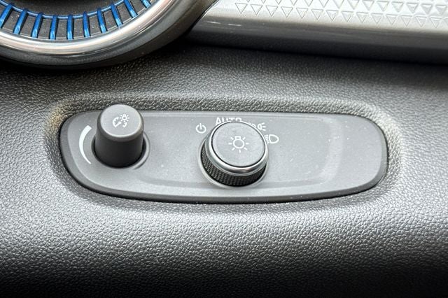 2025 Chevrolet Trax LT LT