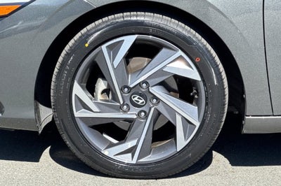 2024 Hyundai Elantra Limited