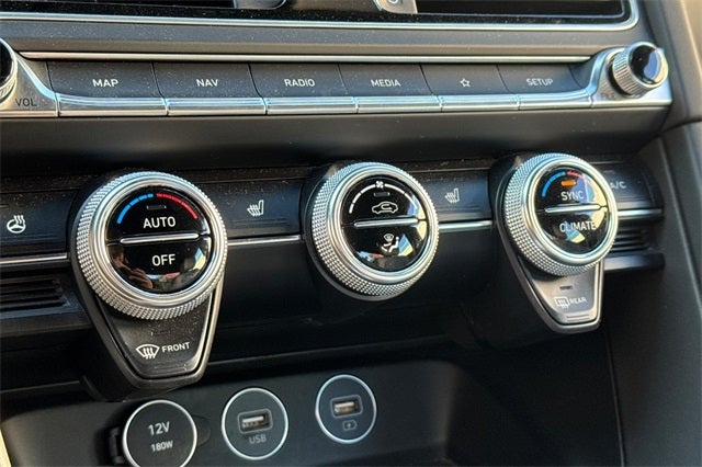 2023 Genesis G70 2.0T 2.0T AWD