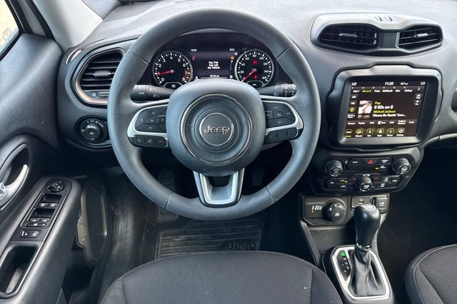 2023 Jeep Renegade Latitude LATITUDE 4WD
