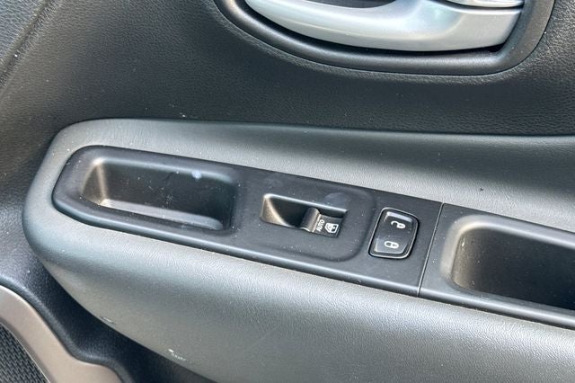 2023 Jeep Renegade Latitude LATITUDE 4WD