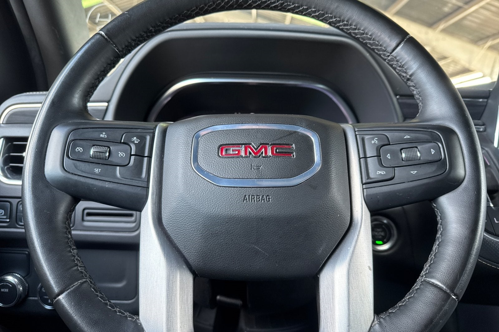 2024 GMC Yukon XL SLT SLT