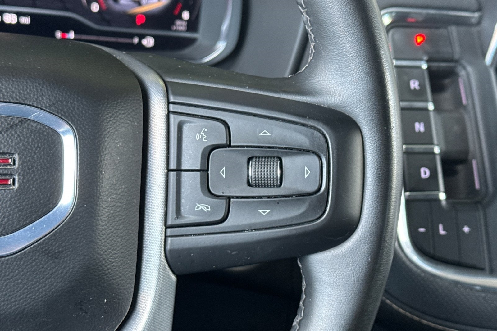 2024 GMC Yukon XL SLT SLT