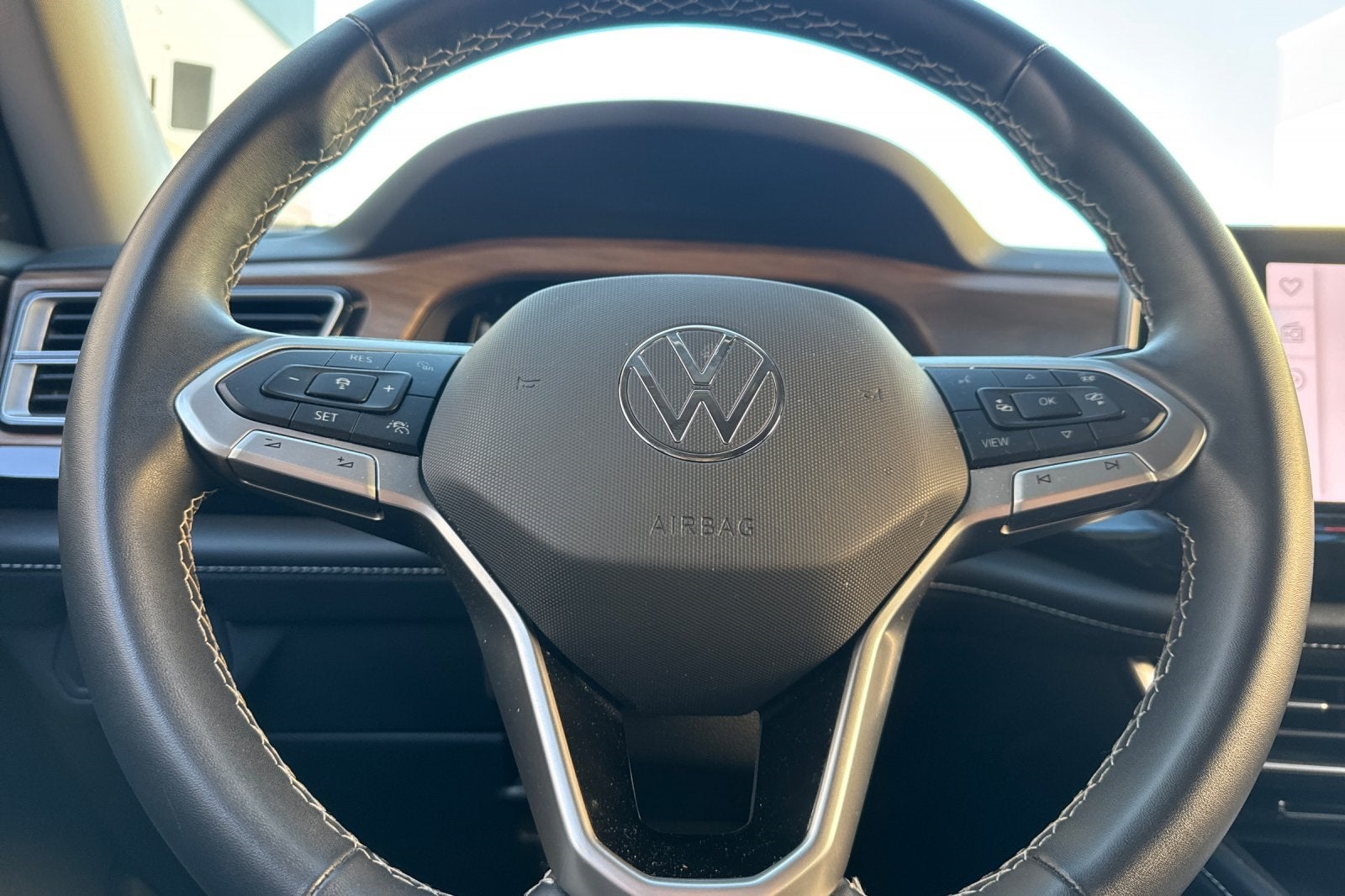 2024 Volkswagen Atlas 2.0T SE w/Technology SE TECHNOLOGY