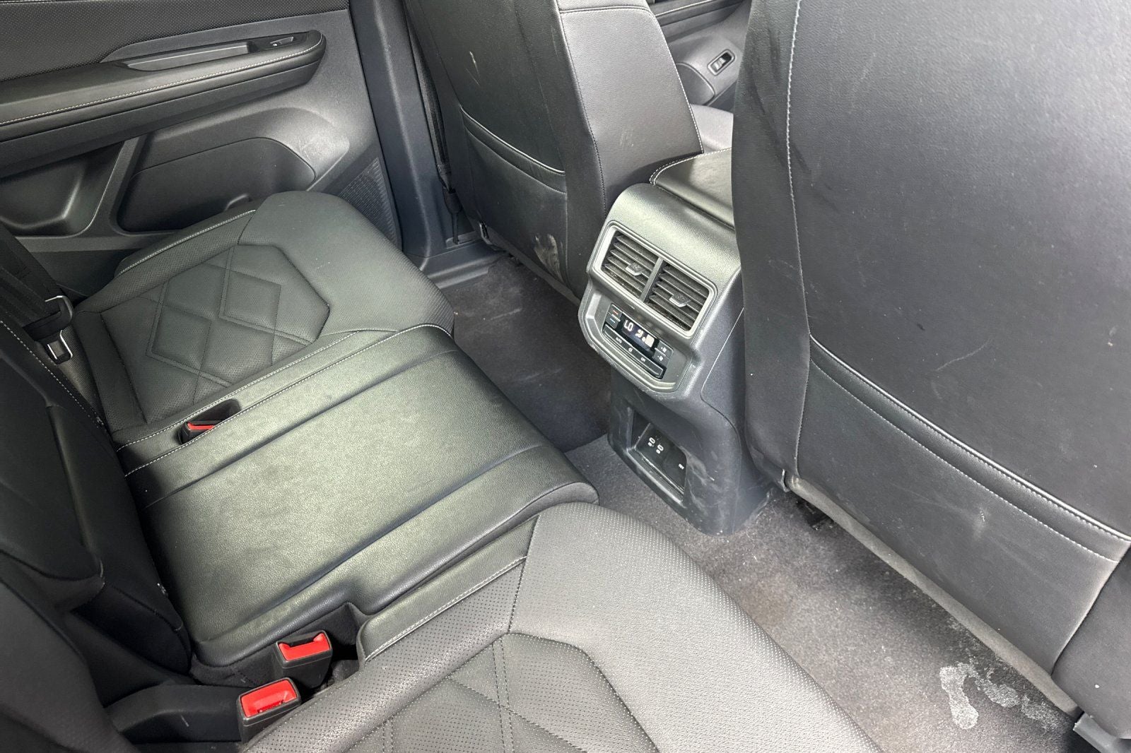 2024 Volkswagen Atlas 2.0T SE w/Technology TECHNOLOGY