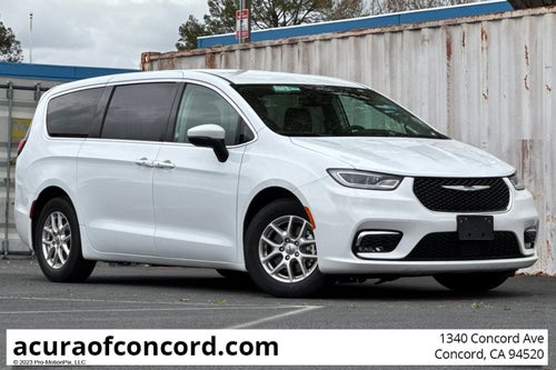 2023 Chrysler Pacifica Touring L Touring