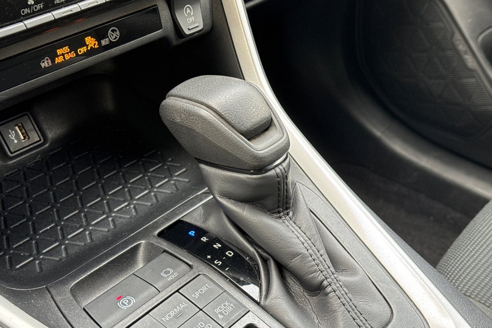 2025 Toyota RAV4 LE LE