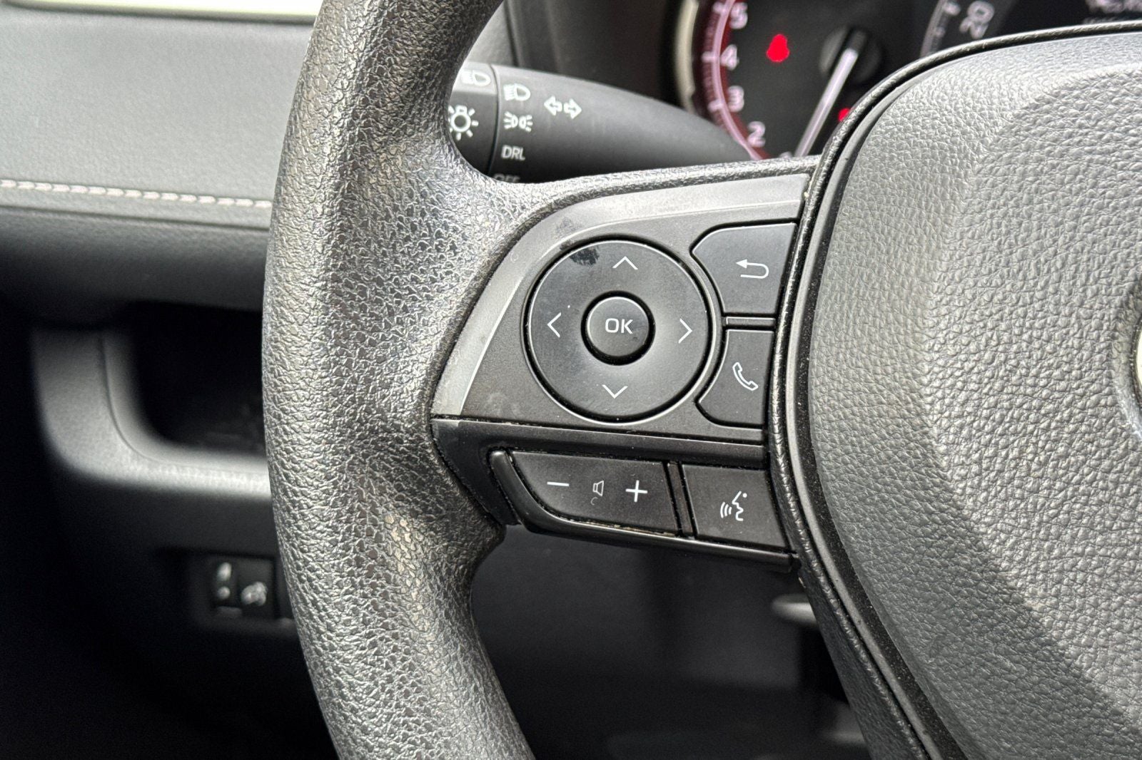 2025 Toyota RAV4 LE LE