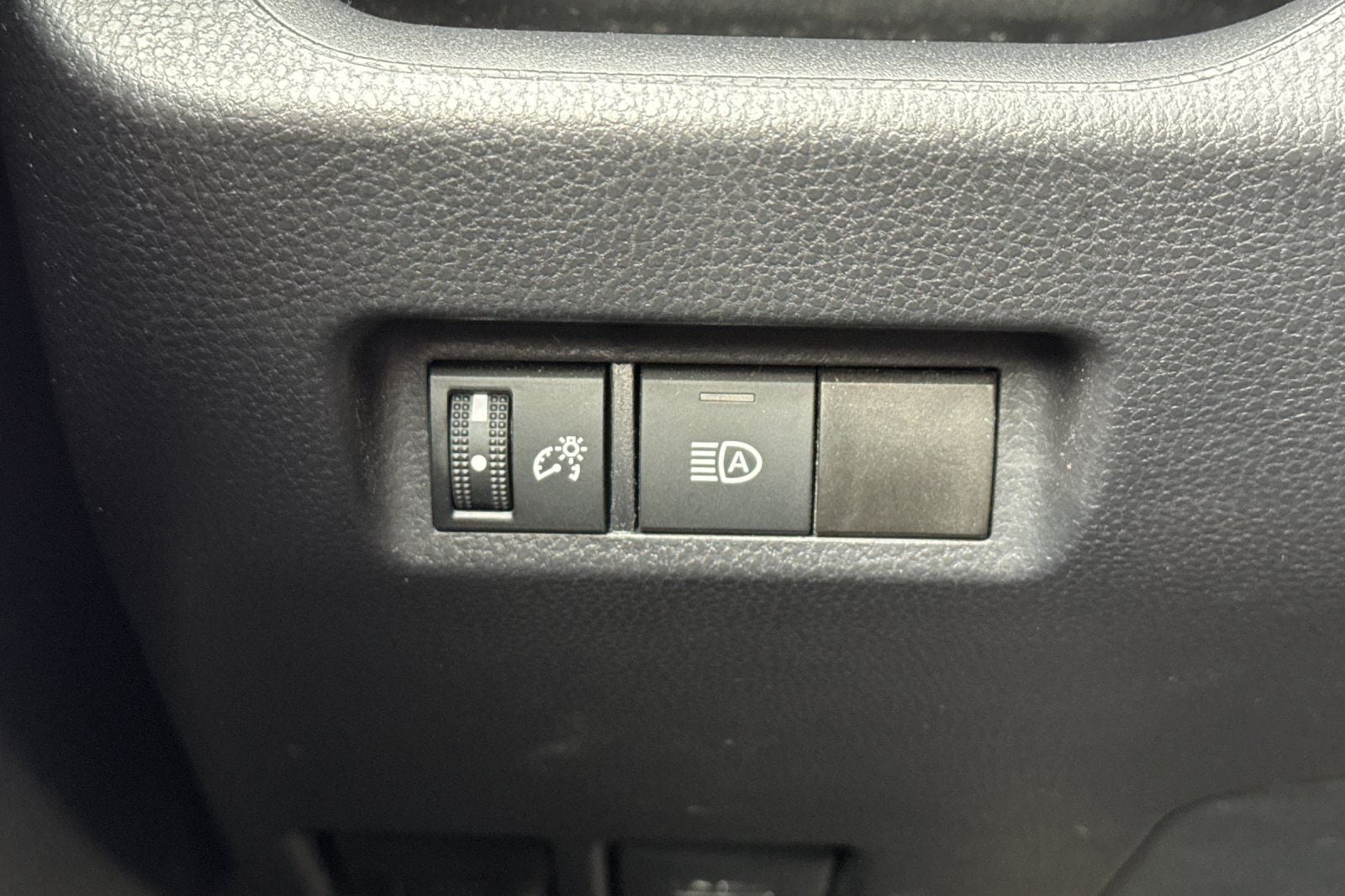 2025 Toyota RAV4 LE LE