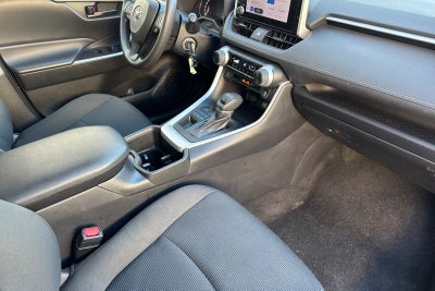 2024 Toyota RAV4 LE LE