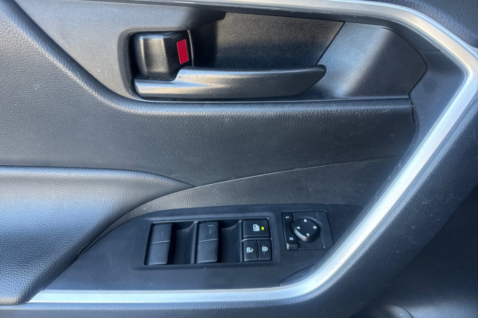2024 Toyota RAV4 Hybrid LE LE