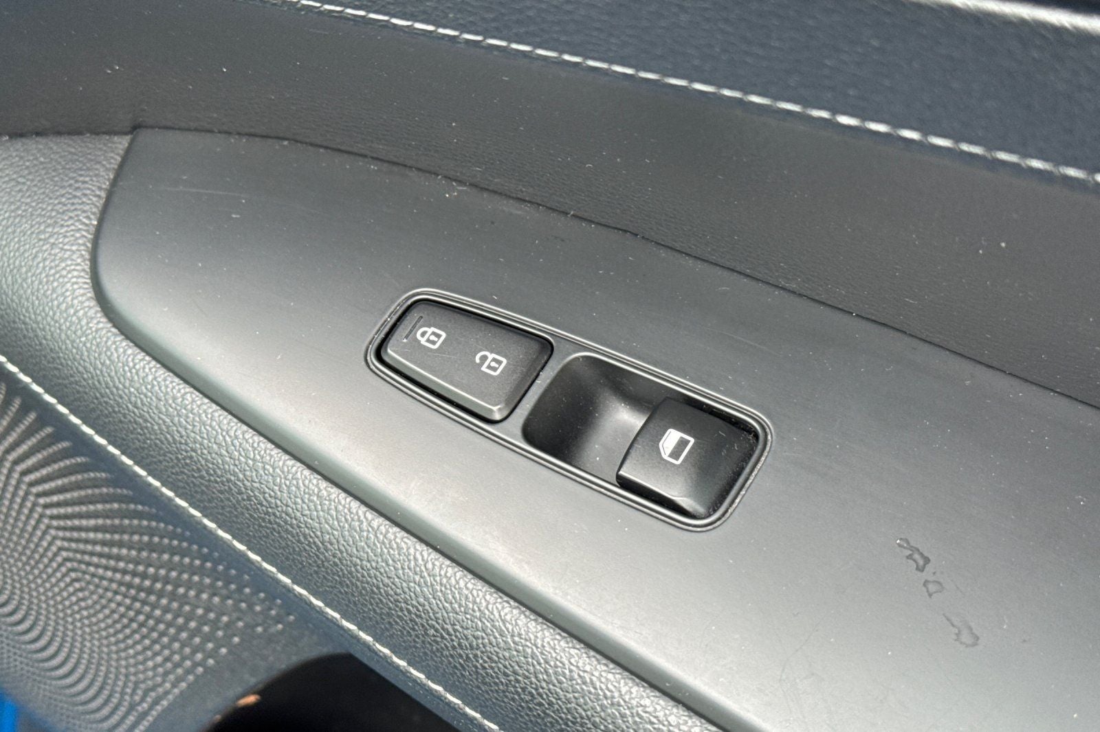 2023 Kia Forte GT-Line Technology package