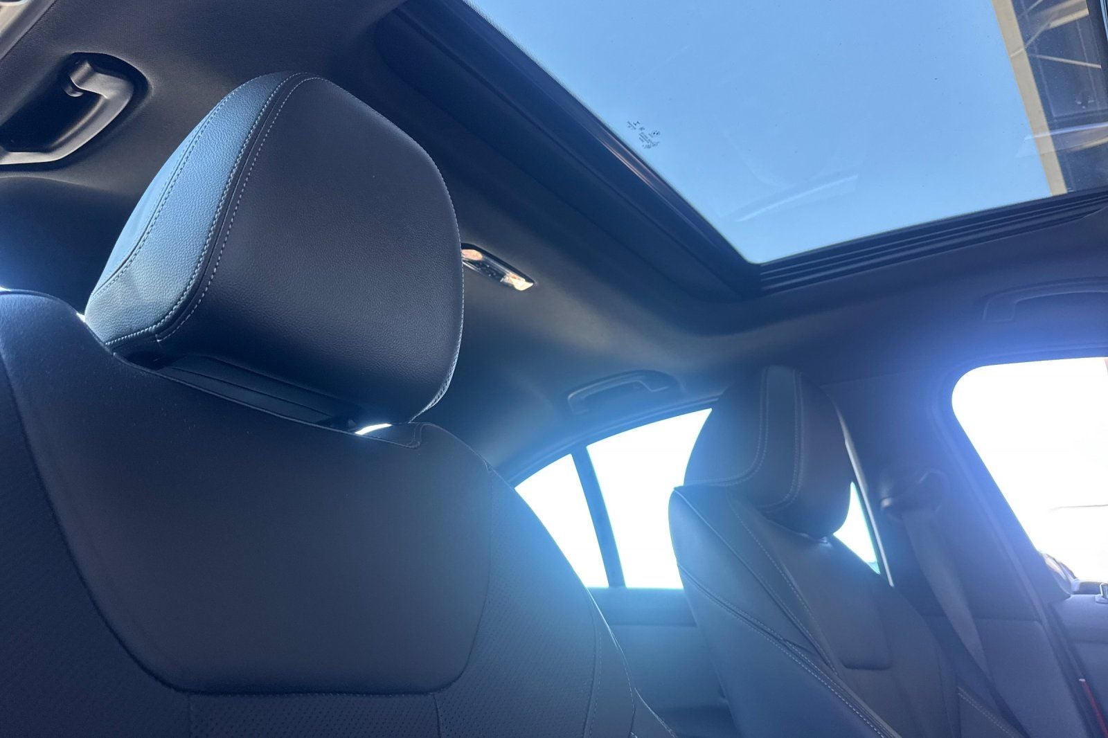 2023 BMW 3 Series 330i