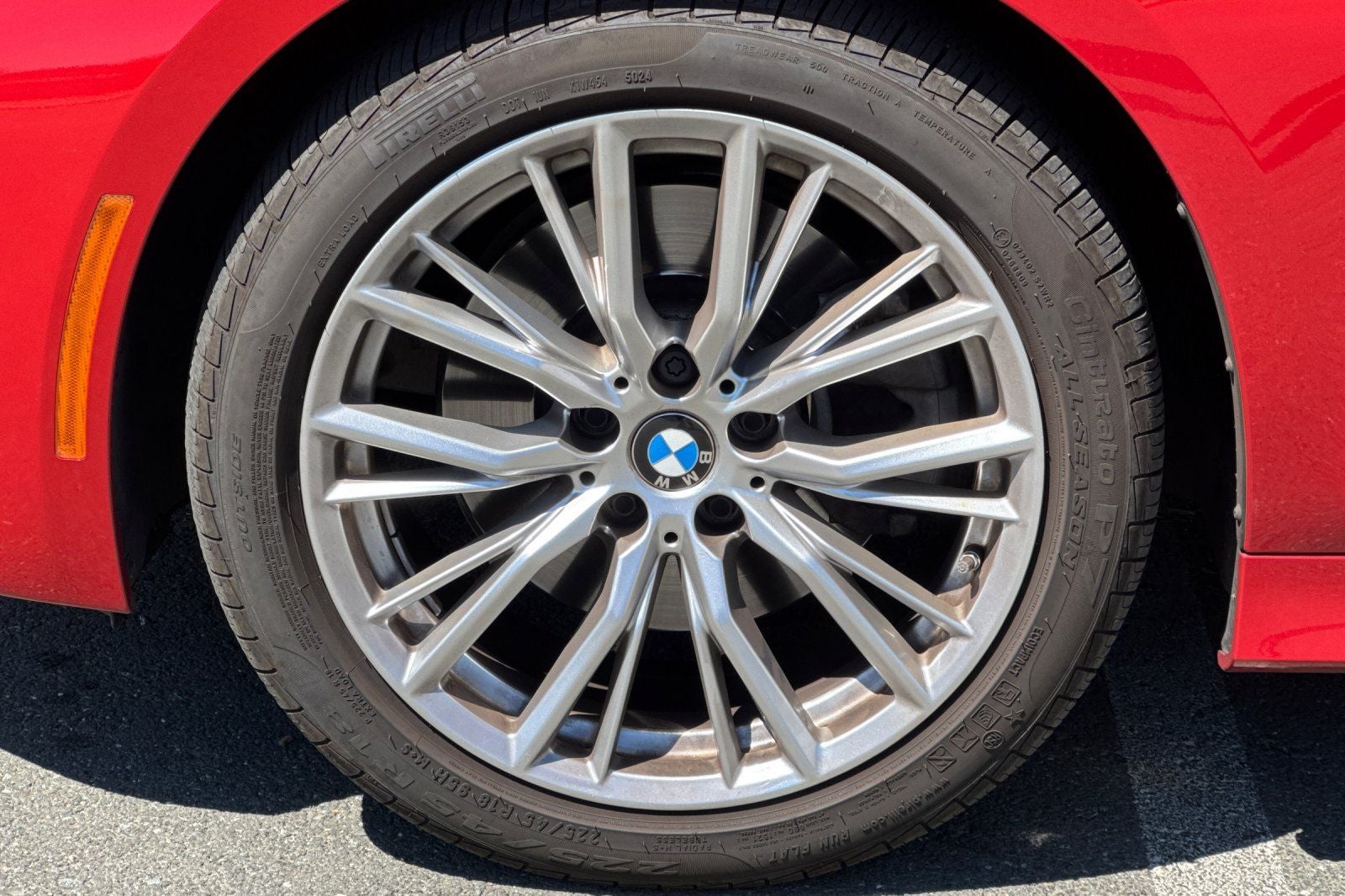 2023 BMW 3 Series 330i