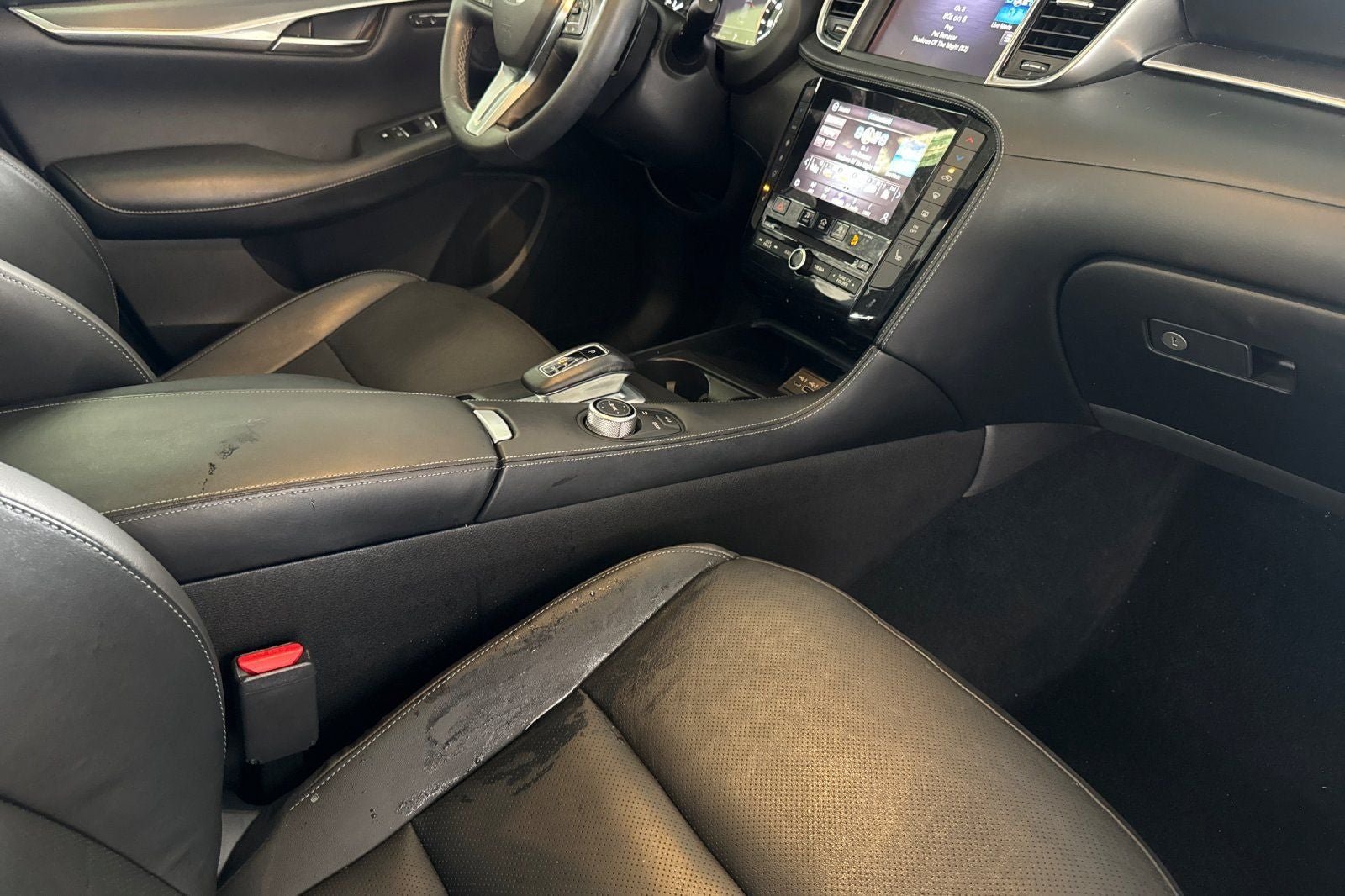 2023 INFINITI QX50 LUXE