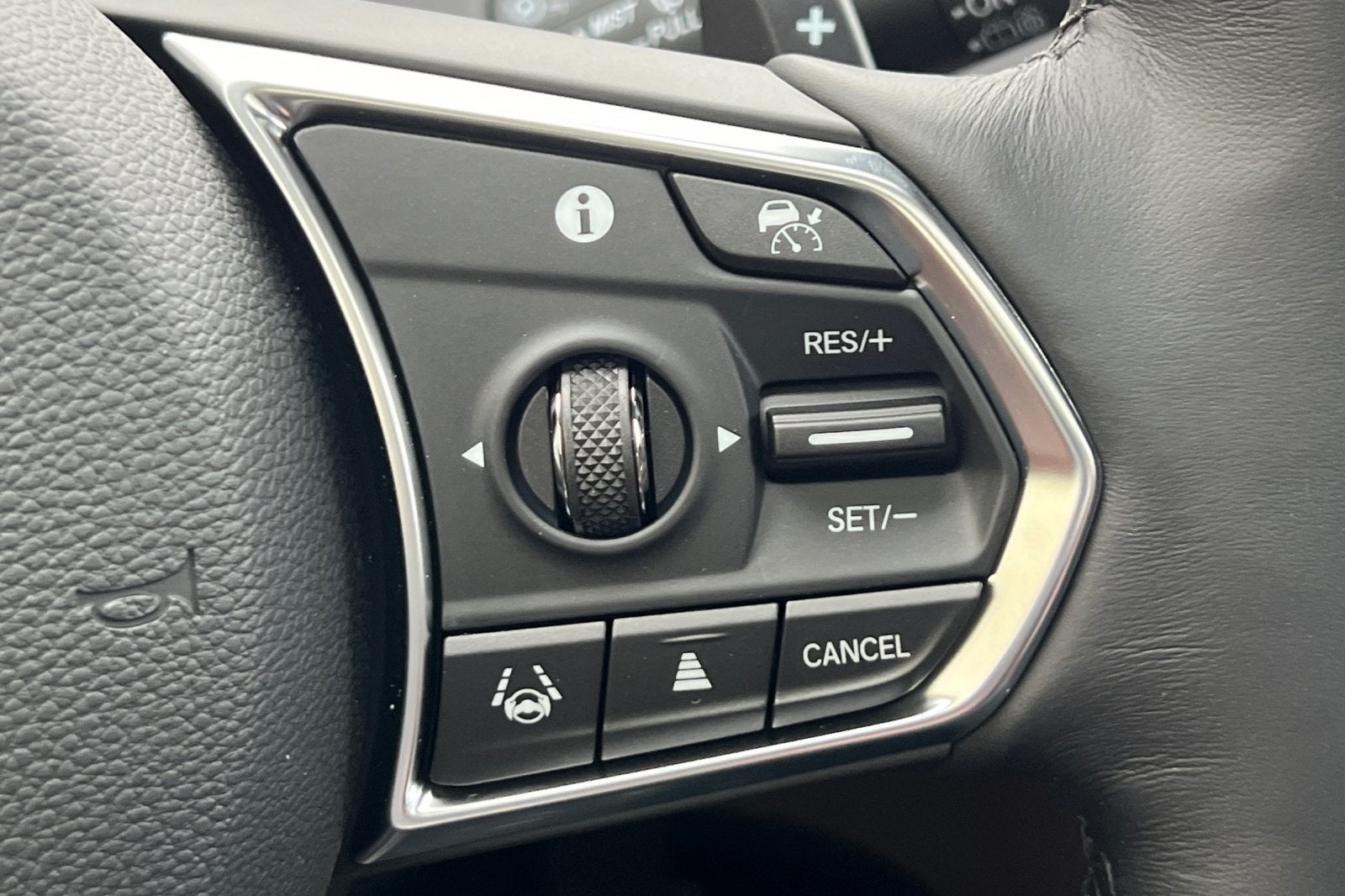 2025 Acura RDX with Advance Package