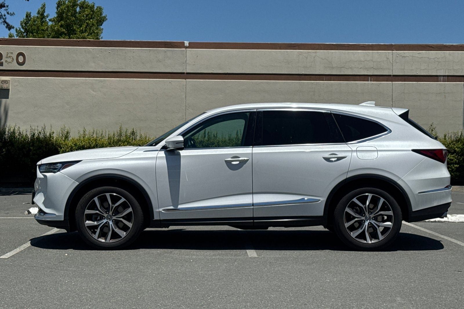 2023 Acura MDX TECH